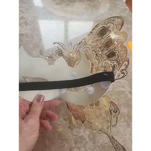 Metal Costume Facemask, Shaped Like A Butterfly - Picture 5 of 5